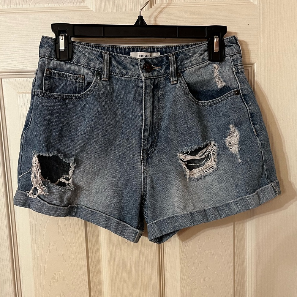 Women’s Forever 21 Ripped Light Denim Shorts
